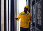 馬士基一集裝箱船起火，3人遇難